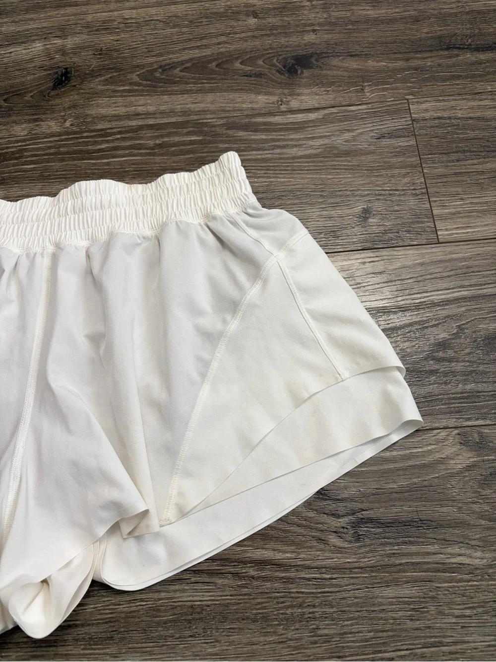 Lululemon Shake It Out High-Rise Running Short 2.5